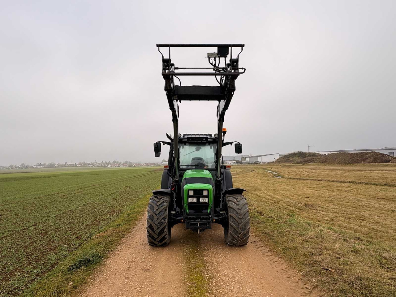 DEUTZ FAHR 5090.4 D GS - COMPACT ALL-WHEEL DRIVE TRACTOR WITH UNDERBODY PROTECTION (2018) - Traktör: fotoğraf 2 DEUTZ FAHR 5090.4 D GS - COMPACT ALL-WHEEL DRIVE TRACTOR WITH UNDERBODY PROTECTION (2018) - Traktör: fotoğraf 2