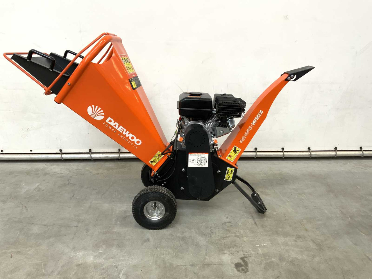 Daewoo DWFWC230 - Ağaç parçalama makinesi: fotoğraf 2 Daewoo DWFWC230 - Ağaç parçalama makinesi: fotoğraf 2