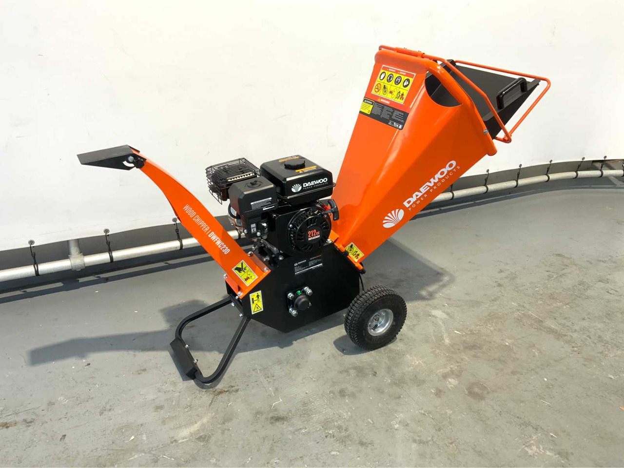 Daewoo DWFWC230 - Ağaç parçalama makinesi: fotoğraf 2 Daewoo DWFWC230 - Ağaç parçalama makinesi: fotoğraf 2