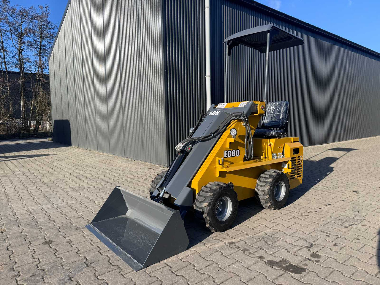 EGN EG80 MINI SHOVEL / MINI LOADER - Kompakt paletli yükleyici: fotoğraf 1 EGN EG80 MINI SHOVEL / MINI LOADER - Kompakt paletli yükleyici: fotoğraf 1
