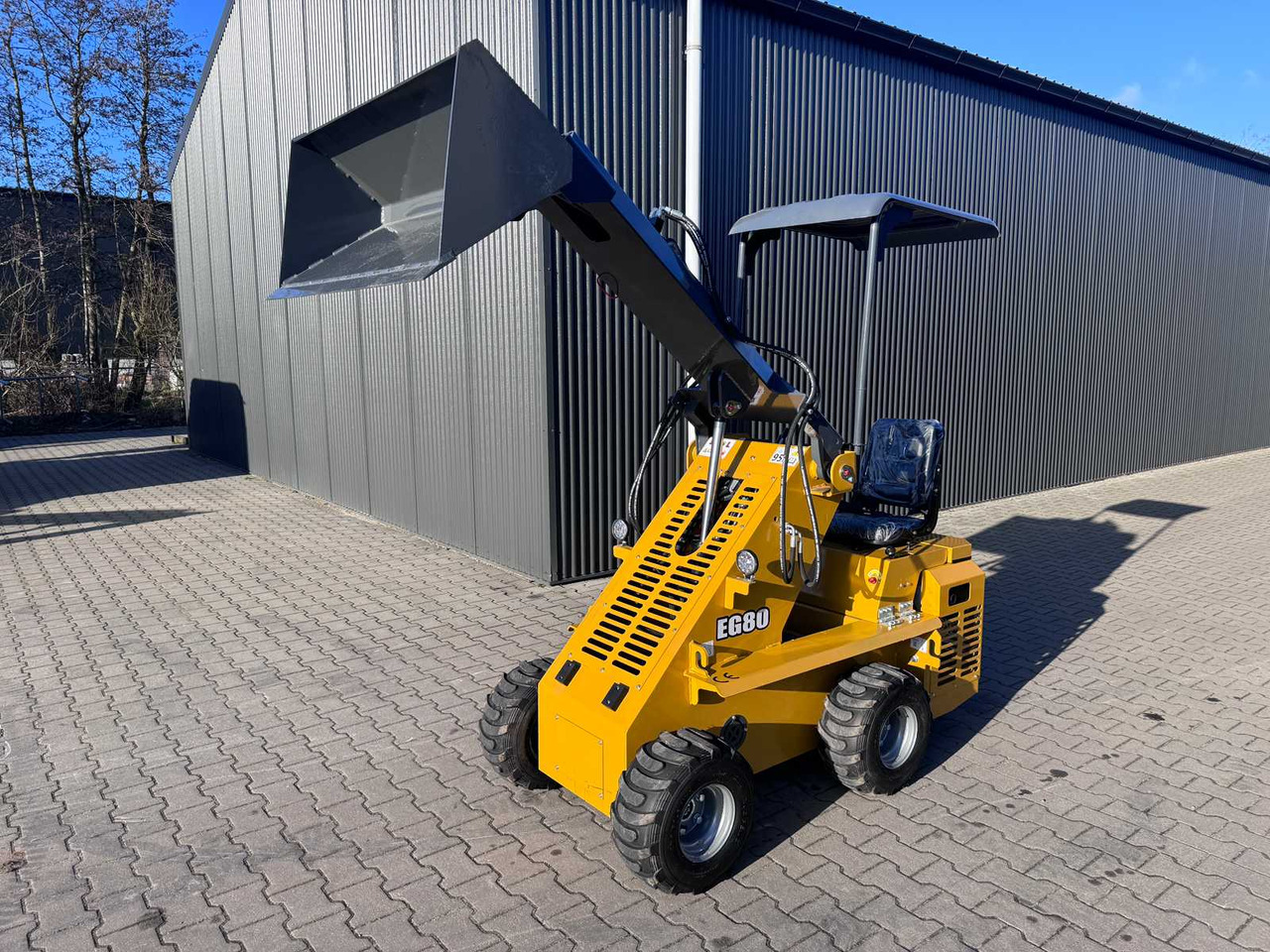 EGN EG80 MINI SHOVEL / MINI LOADER - Kompakt paletli yükleyici: fotoğraf 4 EGN EG80 MINI SHOVEL / MINI LOADER - Kompakt paletli yükleyici: fotoğraf 4