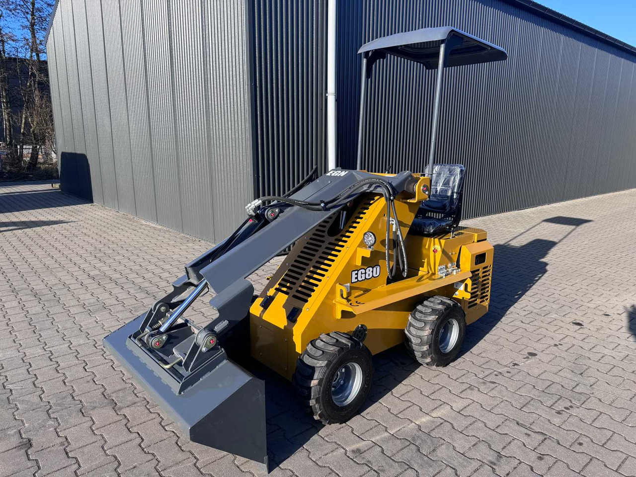 EGN EG80 MINI SHOVEL / MINI LOADER - Kompakt paletli yükleyici: fotoğraf 3 EGN EG80 MINI SHOVEL / MINI LOADER - Kompakt paletli yükleyici: fotoğraf 3