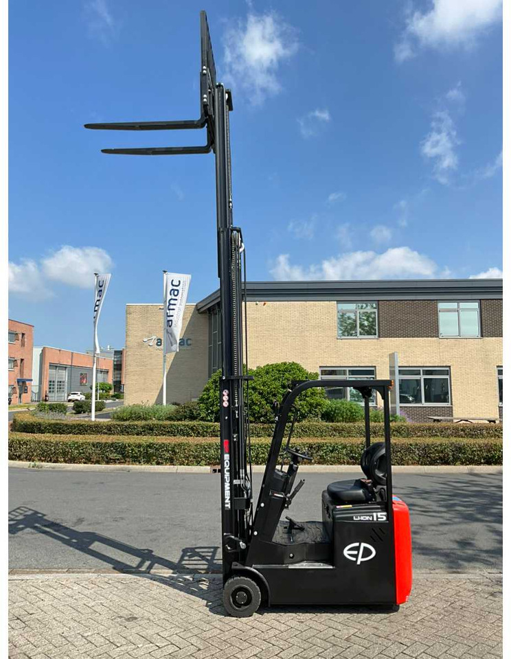 Forklift EP EFS 151 - 4.35 METER TRIPLEX, LI-ION, FREE-LIFT, SIDE-SHIFT - FORKLIFT: fotoğraf 10 Forklift EP EFS 151 - 4.35 METER TRIPLEX, LI-ION, FREE-LIFT, SIDE-SHIFT - FORKLIFT: fotoğraf 10