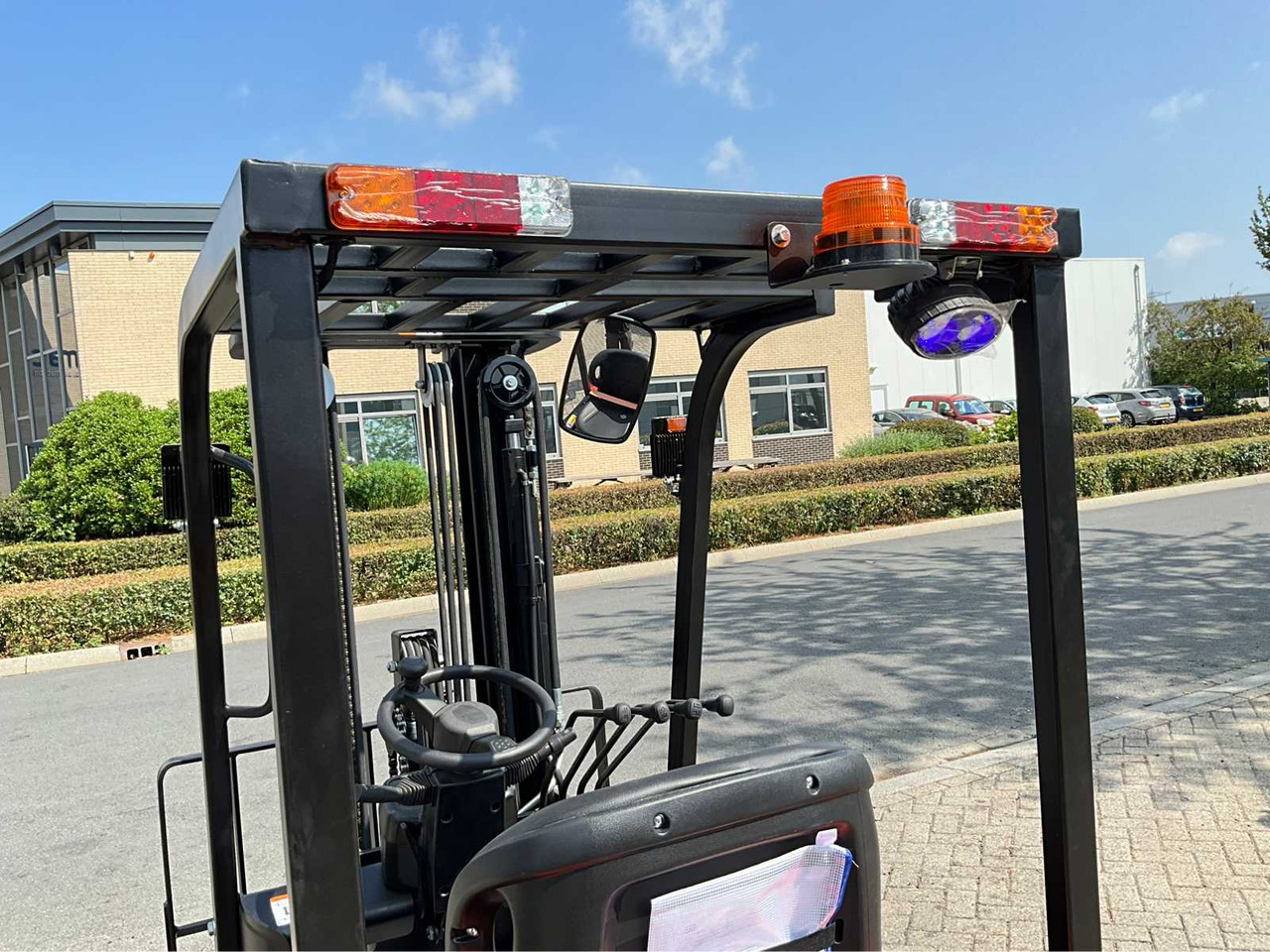Forklift EP EFS 151 - 4.35 METER TRIPLEX, LI-ION, FREE-LIFT, SIDE-SHIFT - FORKLIFT: fotoğraf 17 Forklift EP EFS 151 - 4.35 METER TRIPLEX, LI-ION, FREE-LIFT, SIDE-SHIFT - FORKLIFT: fotoğraf 17