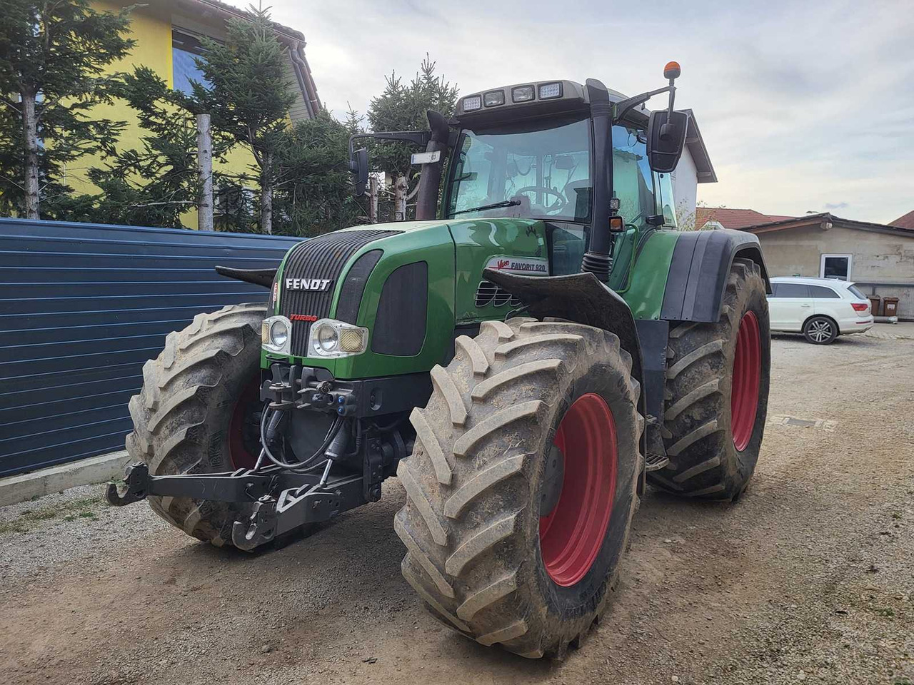 FENDT - 920 FAVORIT VARIO - 4-WHEEL DRIVE TRACTOR - 2009 - Traktör: fotoğraf 1 FENDT - 920 FAVORIT VARIO - 4-WHEEL DRIVE TRACTOR - 2009 - Traktör: fotoğraf 1