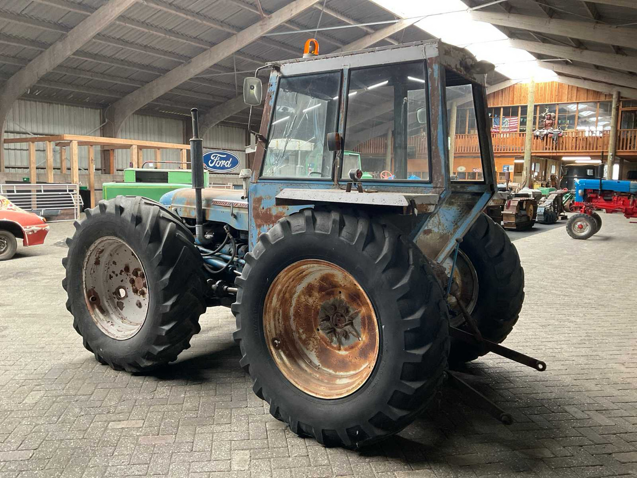 Fordson Major County Super 4 - Traktör: fotoğraf 2 Fordson Major County Super 4 - Traktör: fotoğraf 2