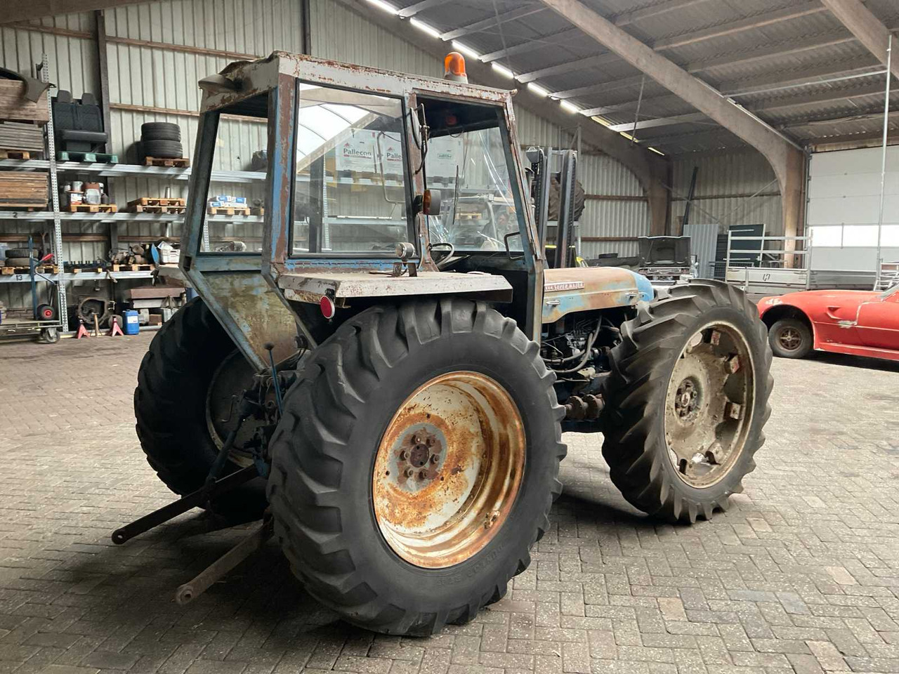 Fordson Major County Super 4 - Traktör: fotoğraf 3 Fordson Major County Super 4 - Traktör: fotoğraf 3