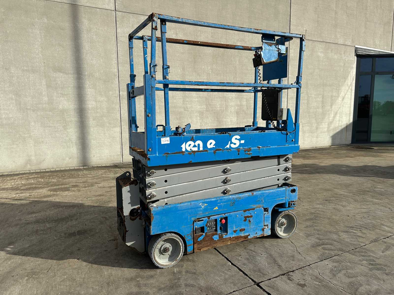 GENIE - 2014 - GS-1930 - AERIAL PLATFORM - SCISSOR LIFT - Araçüstü platform: fotoğraf 1 GENIE - 2014 - GS-1930 - AERIAL PLATFORM - SCISSOR LIFT - Araçüstü platform: fotoğraf 1
