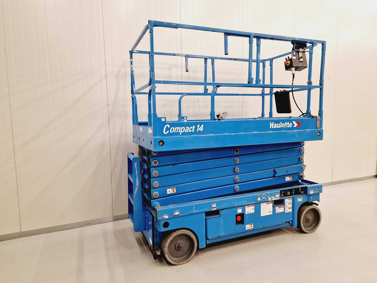 HAULOTTE - COMPACT 14 - AERIAL PLATFORM WORKING HEIGHT 14M - Araçüstü platform: fotoğraf 1 HAULOTTE - COMPACT 14 - AERIAL PLATFORM WORKING HEIGHT 14M - Araçüstü platform: fotoğraf 1