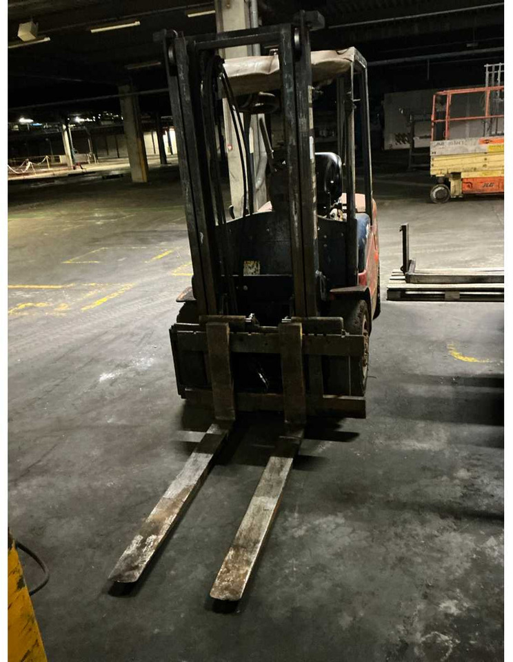 HELI CPCD30 FORKLIFT - Forklift: fotoğraf 3 HELI CPCD30 FORKLIFT - Forklift: fotoğraf 3