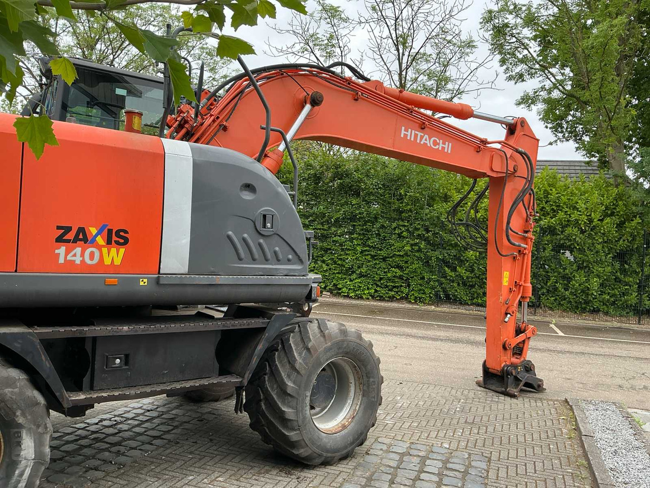 Hitachi ZX140W-3 - Tekerlekli ekskavatör: fotoğraf 5 Hitachi ZX140W-3 - Tekerlekli ekskavatör: fotoğraf 5