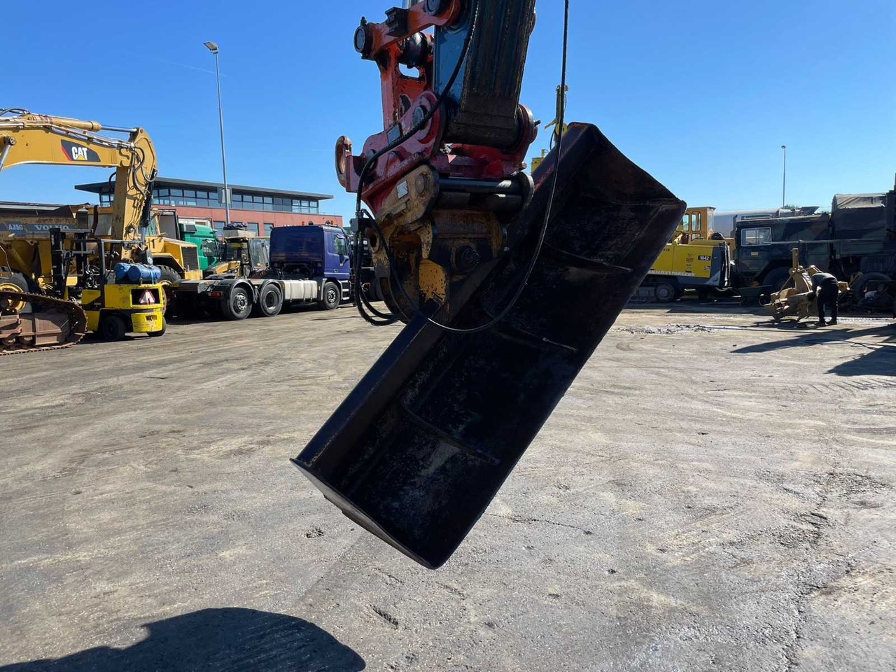 Hitachi ZX250LCN-3 - Paletli ekskavatör: fotoğraf 2 Hitachi ZX250LCN-3 - Paletli ekskavatör: fotoğraf 2