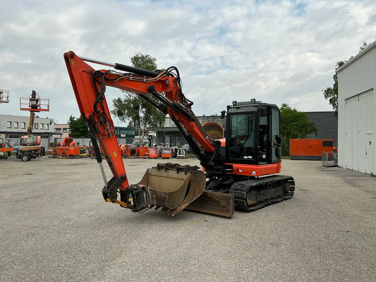 JCB 86C-1TAB - Paletli ekskavatör: fotoğraf 2 JCB 86C-1TAB - Paletli ekskavatör: fotoğraf 2