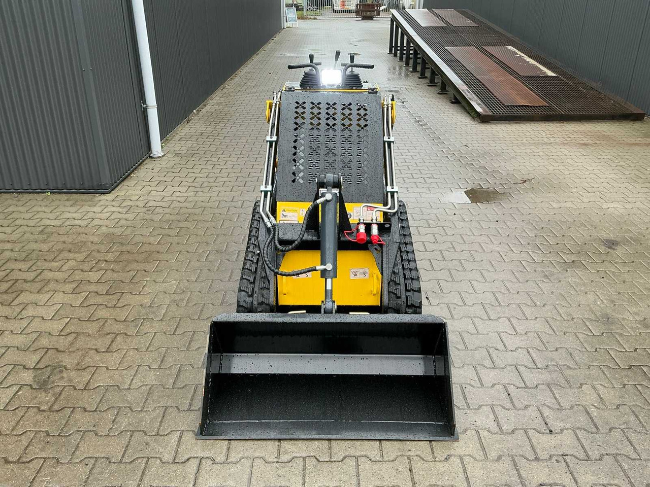 JL LRT360 MINI LOADER / SKID STEER LOADER ON TRACKS - Kompakt paletli yükleyici: fotoğraf 5 JL LRT360 MINI LOADER / SKID STEER LOADER ON TRACKS - Kompakt paletli yükleyici: fotoğraf 5