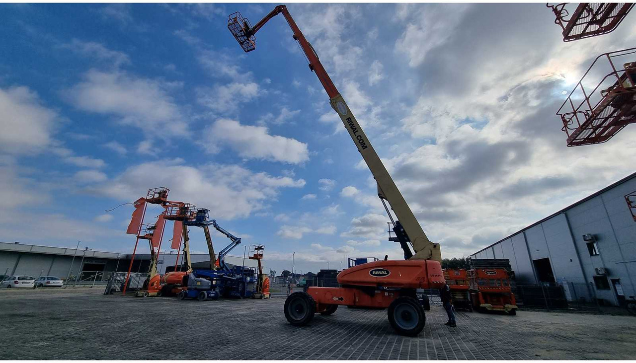 JLG 1200 SJP - Araçüstü platform: fotoğraf 1 JLG 1200 SJP - Araçüstü platform: fotoğraf 1