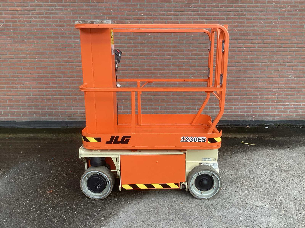 JLG 1230ES - Araçüstü platform: fotoğraf 2 JLG 1230ES - Araçüstü platform: fotoğraf 2