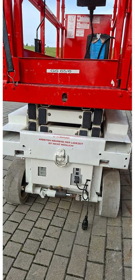 JLG - 1532 - E3 - 2001 - SCISSOR LIFT - Araçüstü platform: fotoğraf 5 JLG - 1532 - E3 - 2001 - SCISSOR LIFT - Araçüstü platform: fotoğraf 5