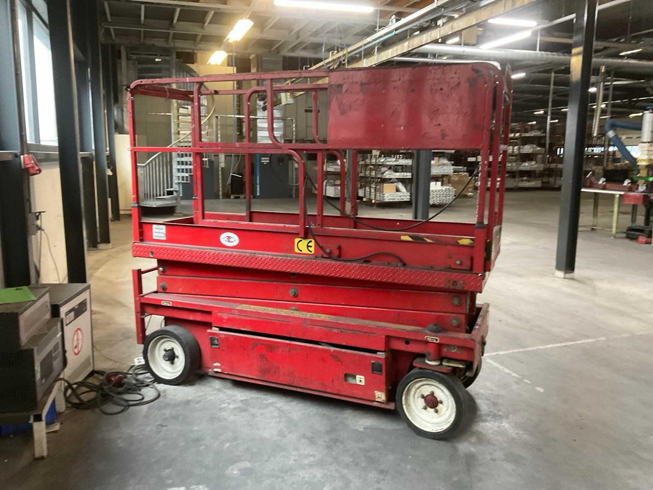 JLG 2033E AERIAL PLATFORM 8MTR - Araçüstü platform: fotoğraf 2 JLG 2033E AERIAL PLATFORM 8MTR - Araçüstü platform: fotoğraf 2