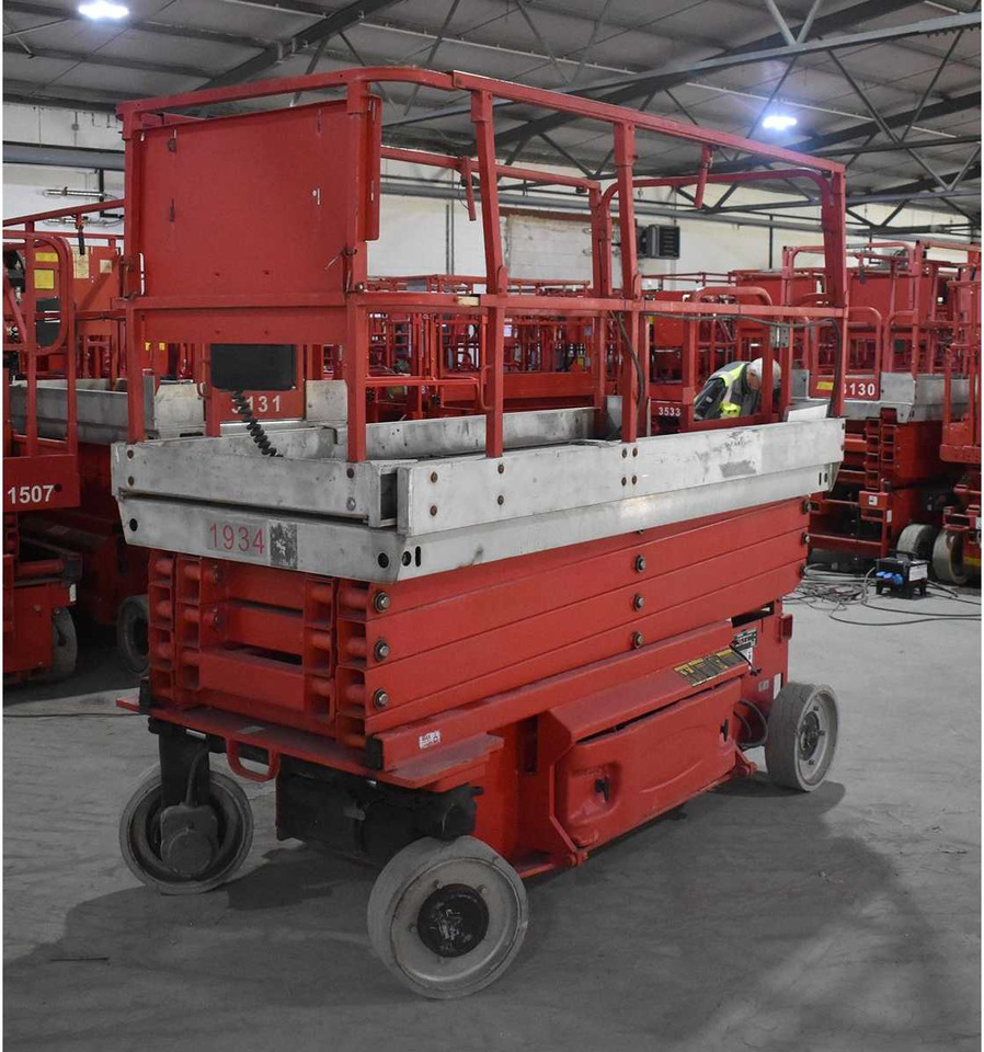 JLG 3246ES - Araçüstü platform: fotoğraf 1 JLG 3246ES - Araçüstü platform: fotoğraf 1