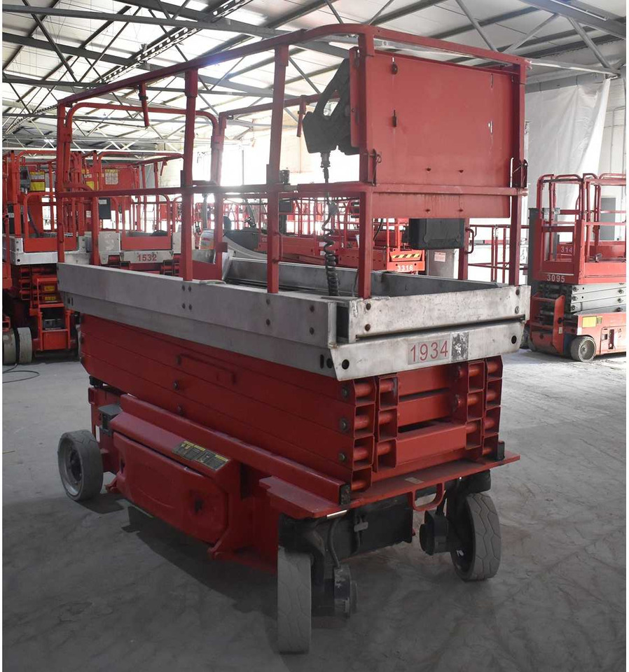 JLG 3246ES - Araçüstü platform: fotoğraf 4 JLG 3246ES - Araçüstü platform: fotoğraf 4