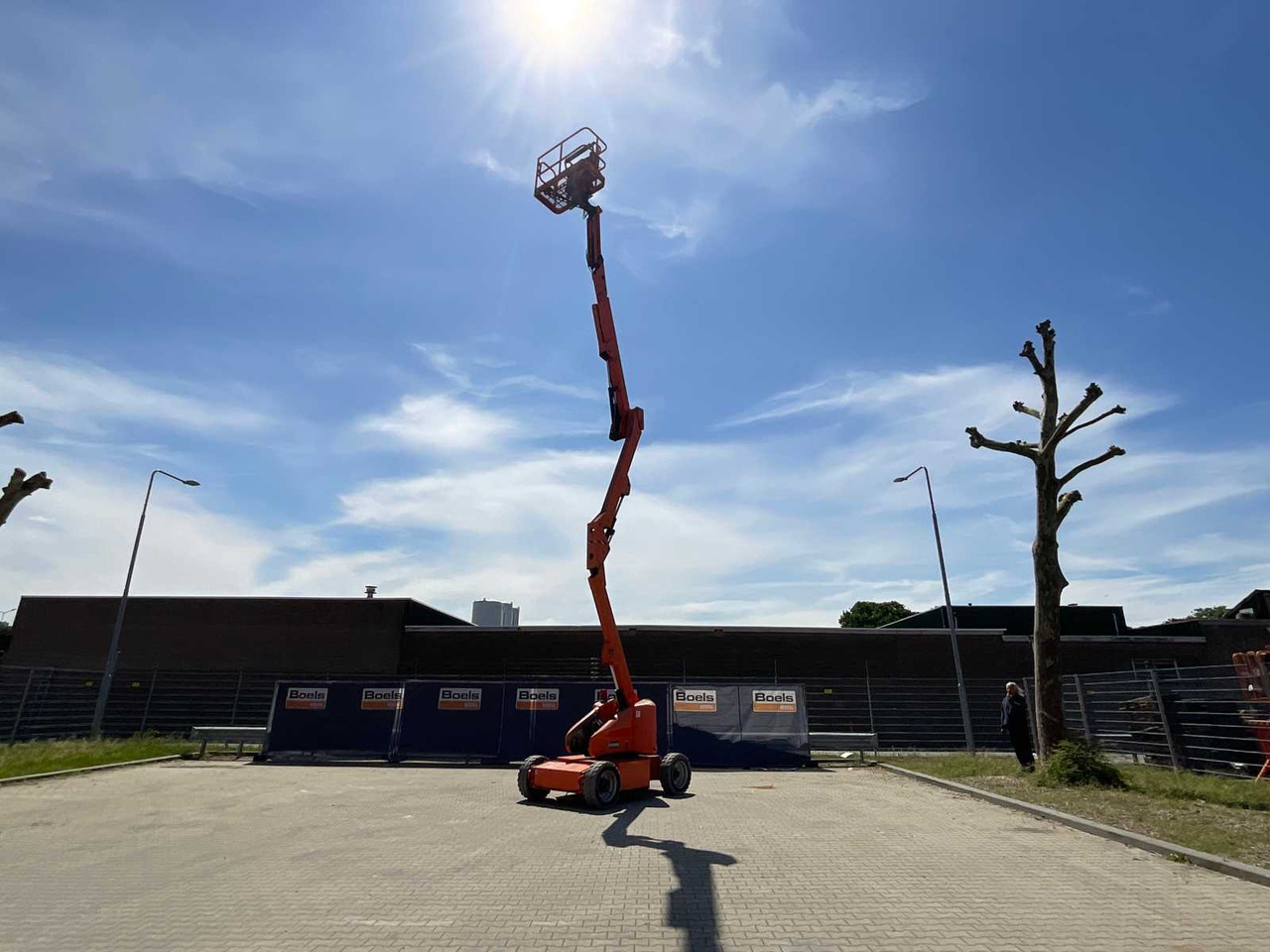 JLG E450AJ - Araçüstü platform: fotoğraf 1 JLG E450AJ - Araçüstü platform: fotoğraf 1