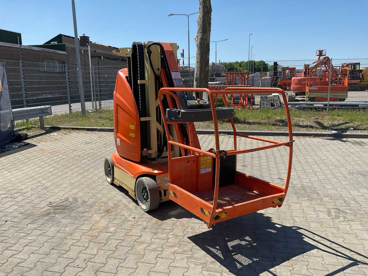 JLG Toucan T10E - Araçüstü platform: fotoğraf 3 JLG Toucan T10E - Araçüstü platform: fotoğraf 3