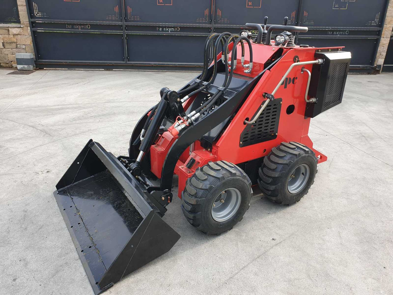 JPC HT320 SKID STEER LOADER - Tekerlekli yükleyici: fotoğraf 1 JPC HT320 SKID STEER LOADER - Tekerlekli yükleyici: fotoğraf 1