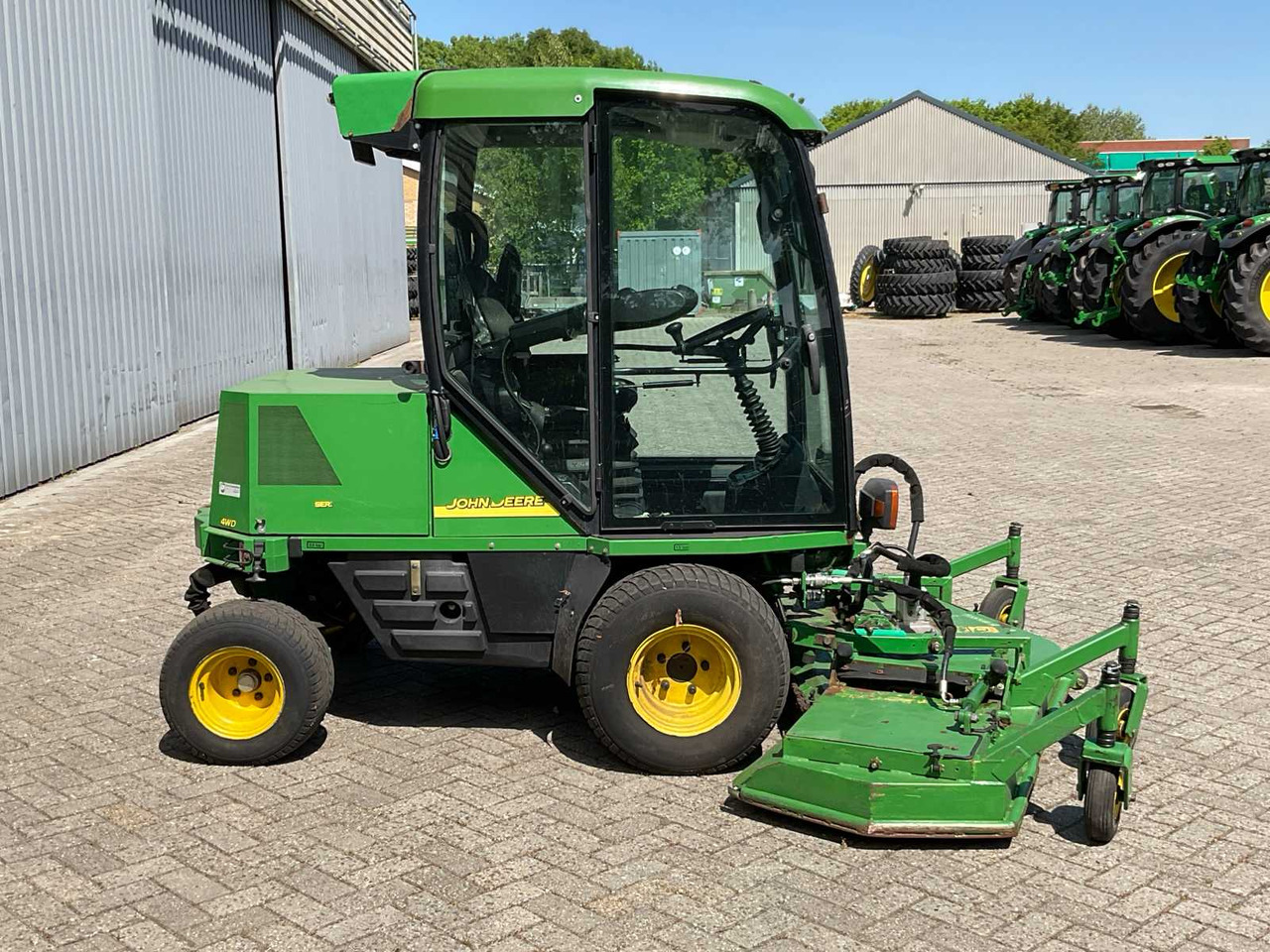 John Deere 1505 - Çim biçme makinesi: fotoğraf 3 John Deere 1505 - Çim biçme makinesi: fotoğraf 3