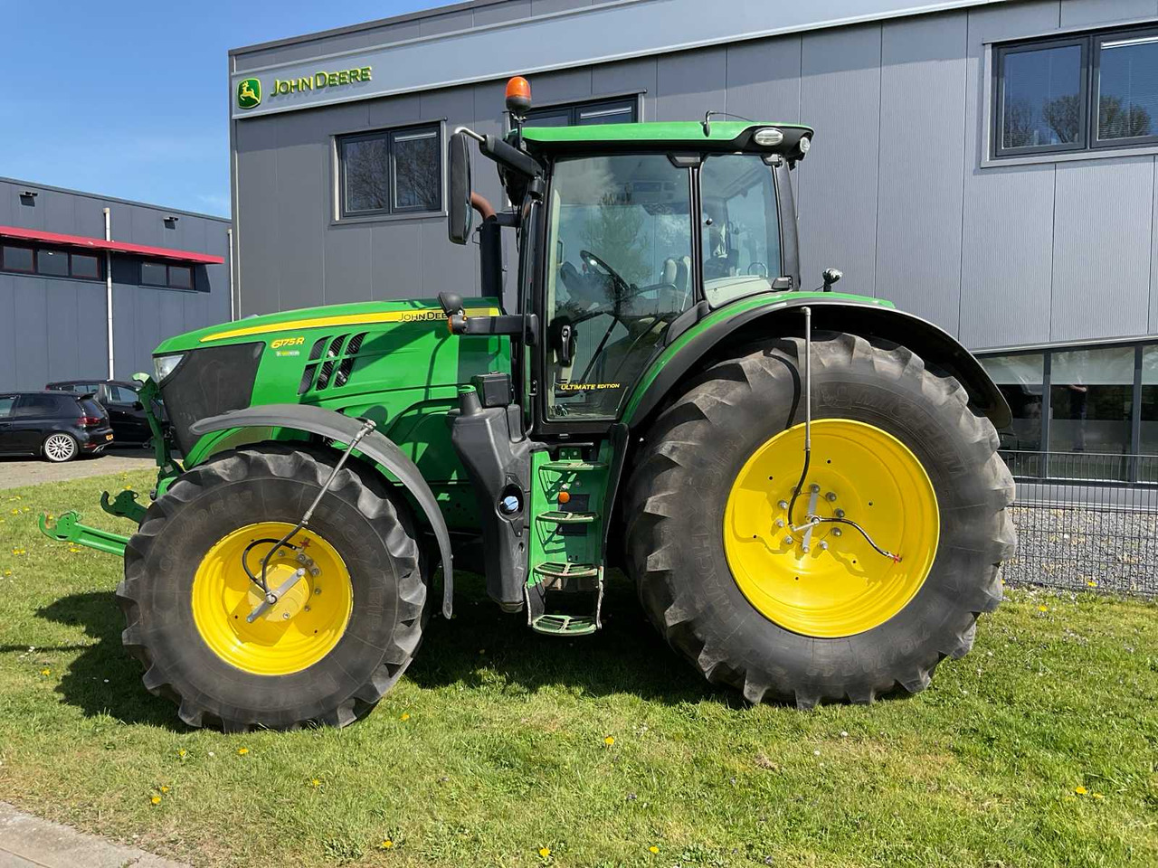 John Deere 6175R Ultimate Edition - Traktör: fotoğraf 2 John Deere 6175R Ultimate Edition - Traktör: fotoğraf 2