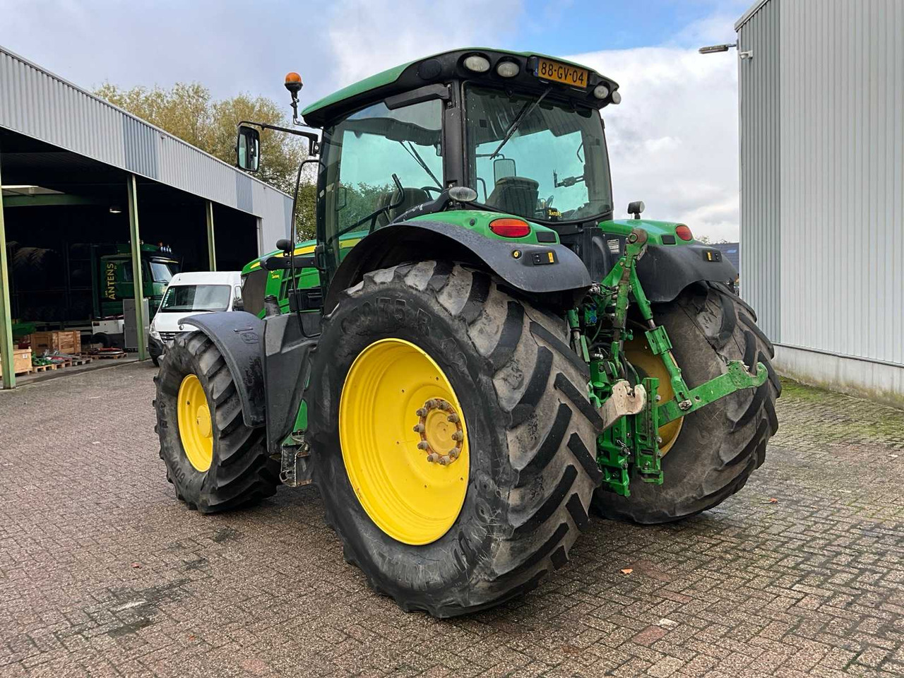 John Deere 6190R - Traktör: fotoğraf 2 John Deere 6190R - Traktör: fotoğraf 2