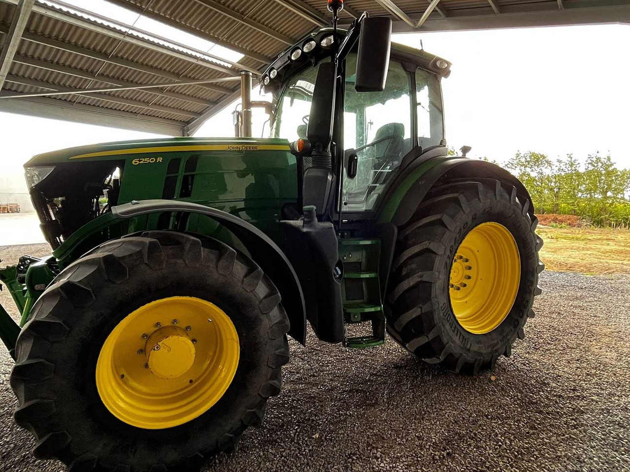 John Deere JOHN DEERE - 6250R - 4-WHEEL DRIVE TRACTOR - 2018 - Traktör: fotoğraf 5 John Deere JOHN DEERE - 6250R - 4-WHEEL DRIVE TRACTOR - 2018 - Traktör: fotoğraf 5