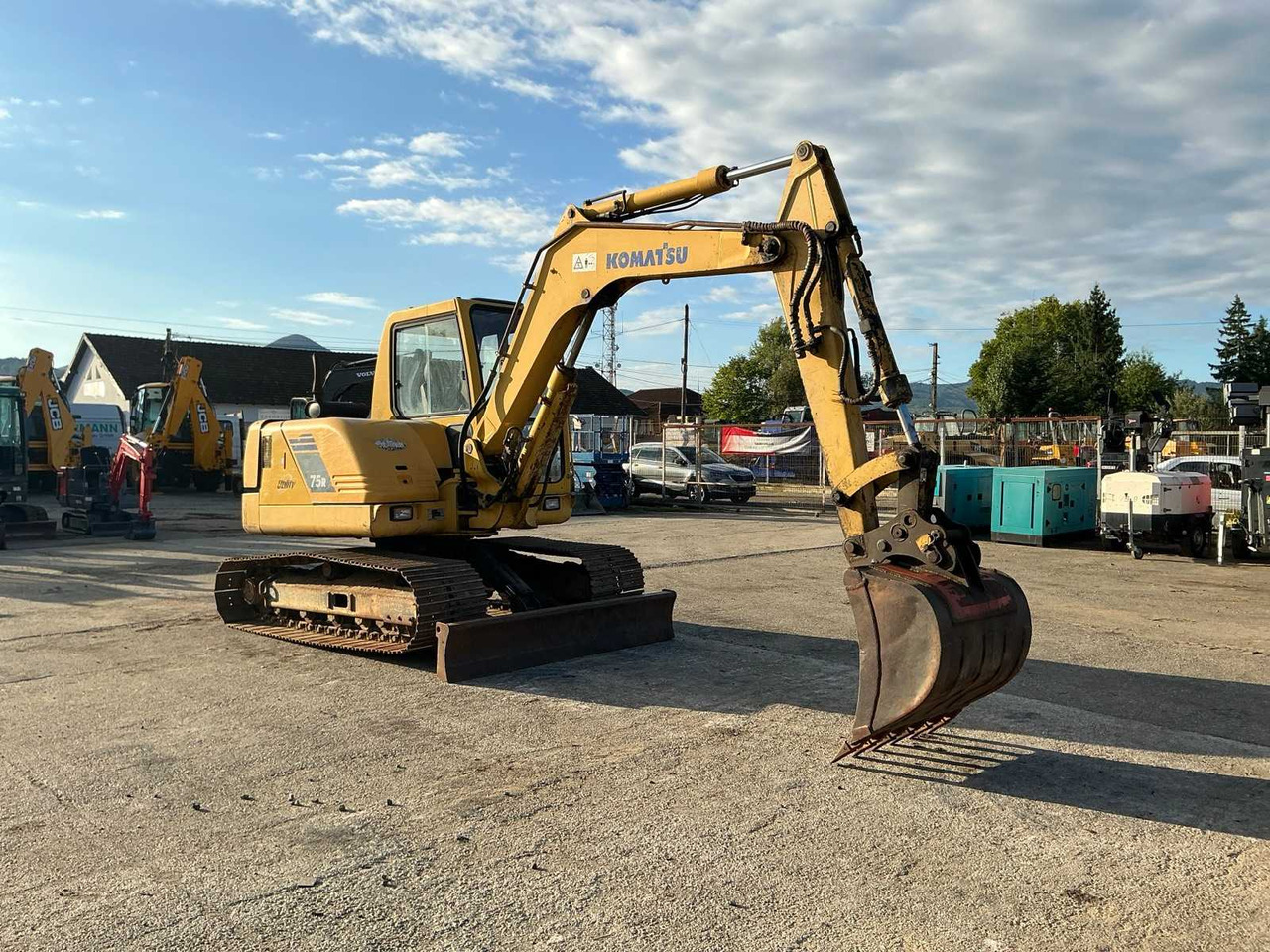 KOMATSU - PC 75R - MIDI-EXCAVATOR - 2004 - Ekskavatör: fotoğraf 1 KOMATSU - PC 75R - MIDI-EXCAVATOR - 2004 - Ekskavatör: fotoğraf 1