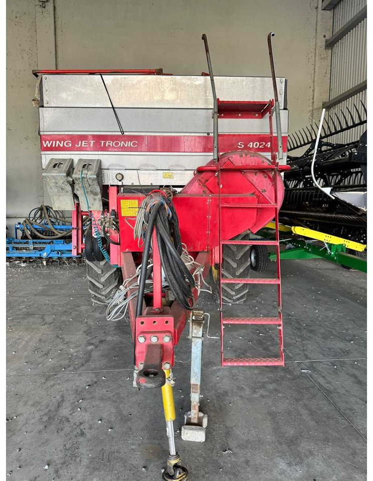KONGSKILDE WingJet S4024 - Silaj ekipmanları: fotoğraf 3 KONGSKILDE WingJet S4024 - Silaj ekipmanları: fotoğraf 3