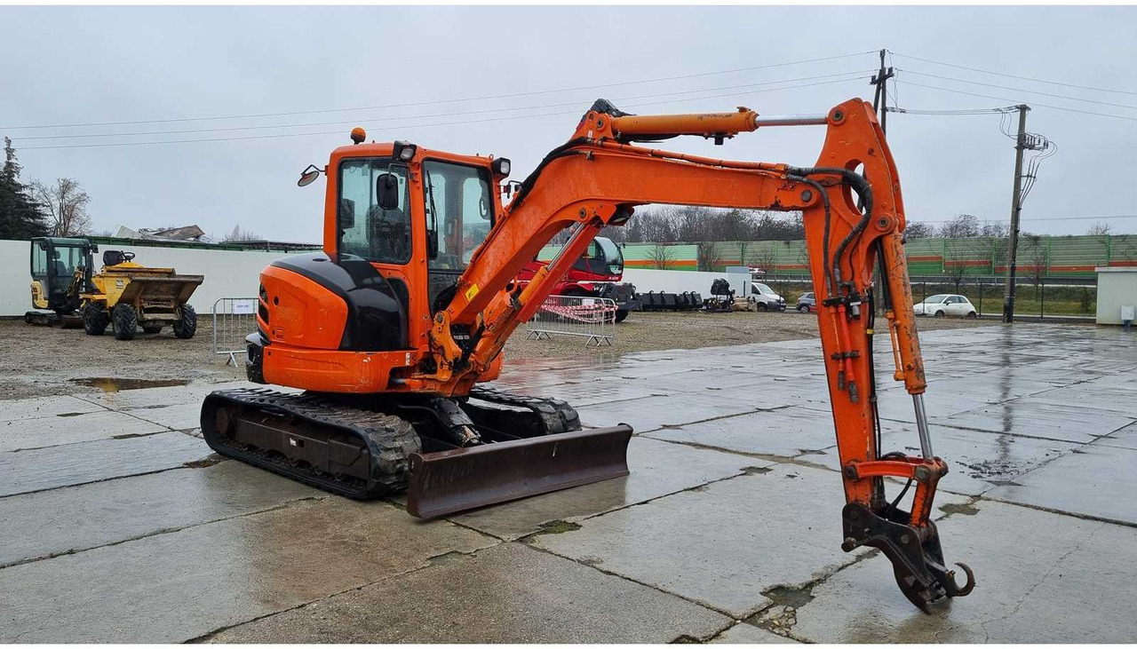 KUBOTA - U55-4 KGLS2 - MIDI-EXCAVATOR - 2015 (135400102) - Ekskavatör: fotoğraf 4 KUBOTA - U55-4 KGLS2 - MIDI-EXCAVATOR - 2015 (135400102) - Ekskavatör: fotoğraf 4