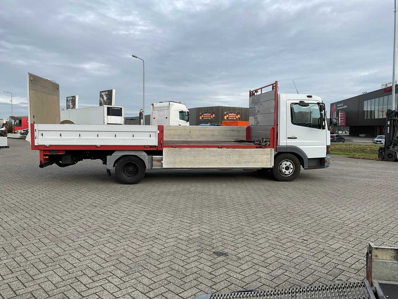 MERCEDES-BENZ TRUCK - Kamyon: fotoğraf 5 MERCEDES-BENZ TRUCK - Kamyon: fotoğraf 5