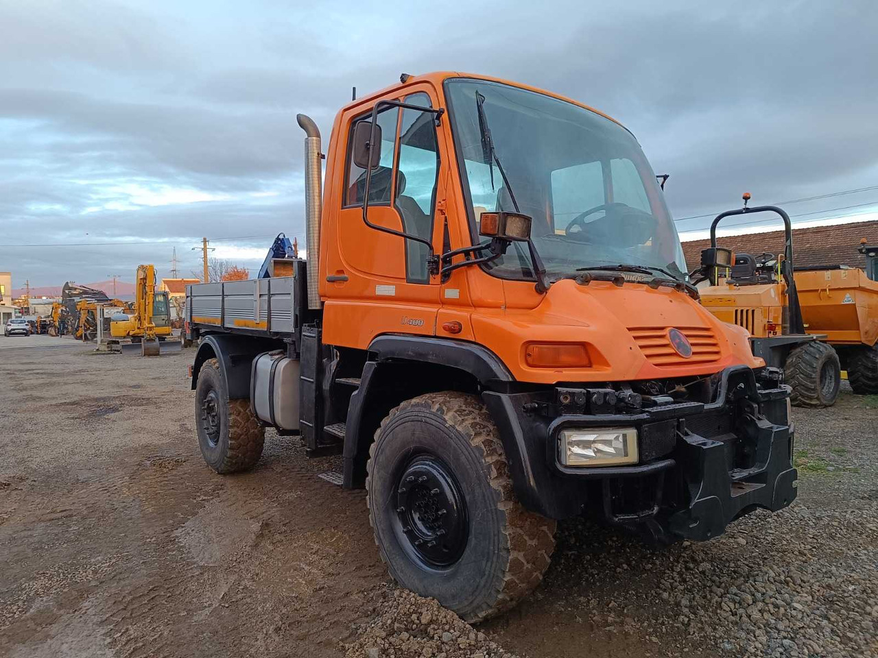 UNIMOG - U 400 - TRUCK - 2001 - Kamyon: fotoğraf 4 UNIMOG - U 400 - TRUCK - 2001 - Kamyon: fotoğraf 4