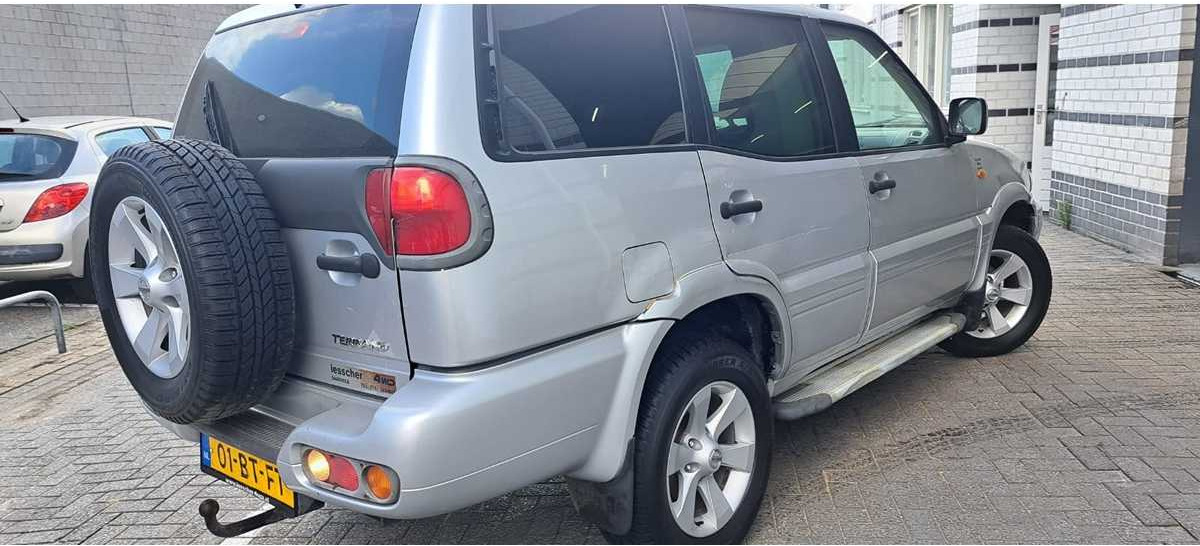 NISSAN - TERRANO LL - 3.0 DI LUXURY SR-B - 01-BT-FT - COMMERCIAL VEHICLE - Kamyonet: fotoğraf 4 NISSAN - TERRANO LL - 3.0 DI LUXURY SR-B - 01-BT-FT - COMMERCIAL VEHICLE - Kamyonet: fotoğraf 4