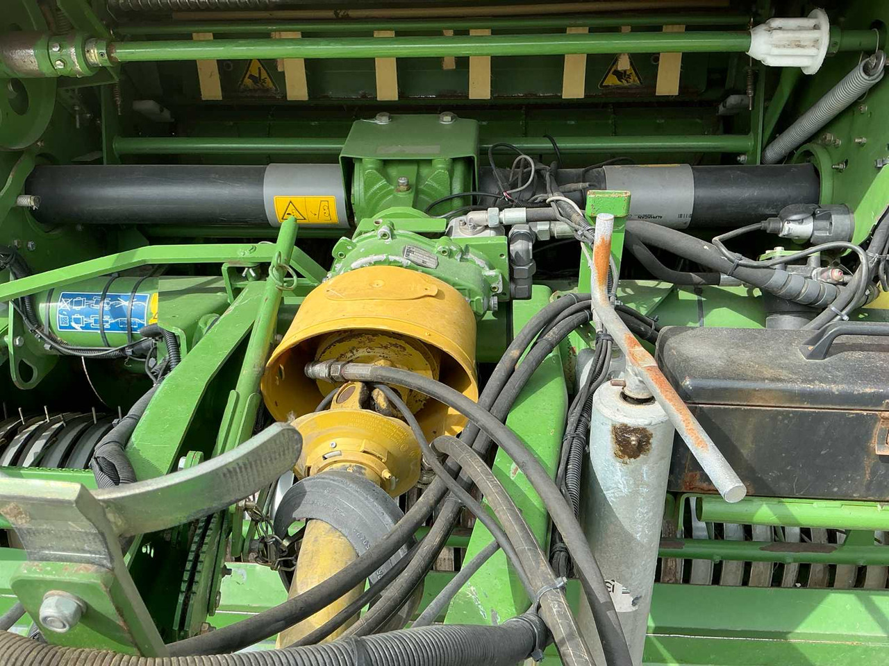 Silindirik balya makinesi Krone Comprima CF 155 XC: fotoğraf 14