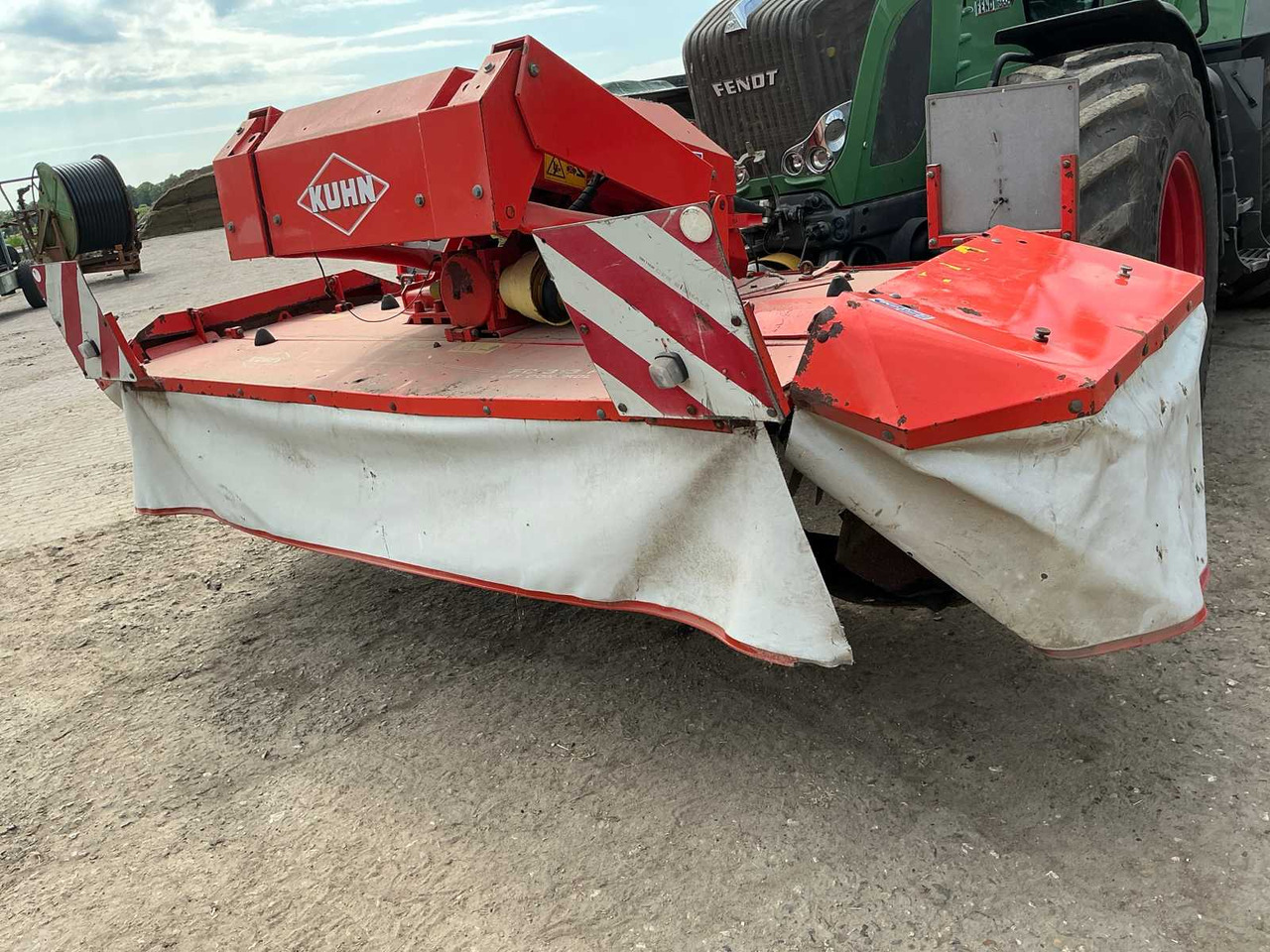 Kuhn FC313F - Sap parçalama makinesi: fotoğraf 1 Kuhn FC313F - Sap parçalama makinesi: fotoğraf 1