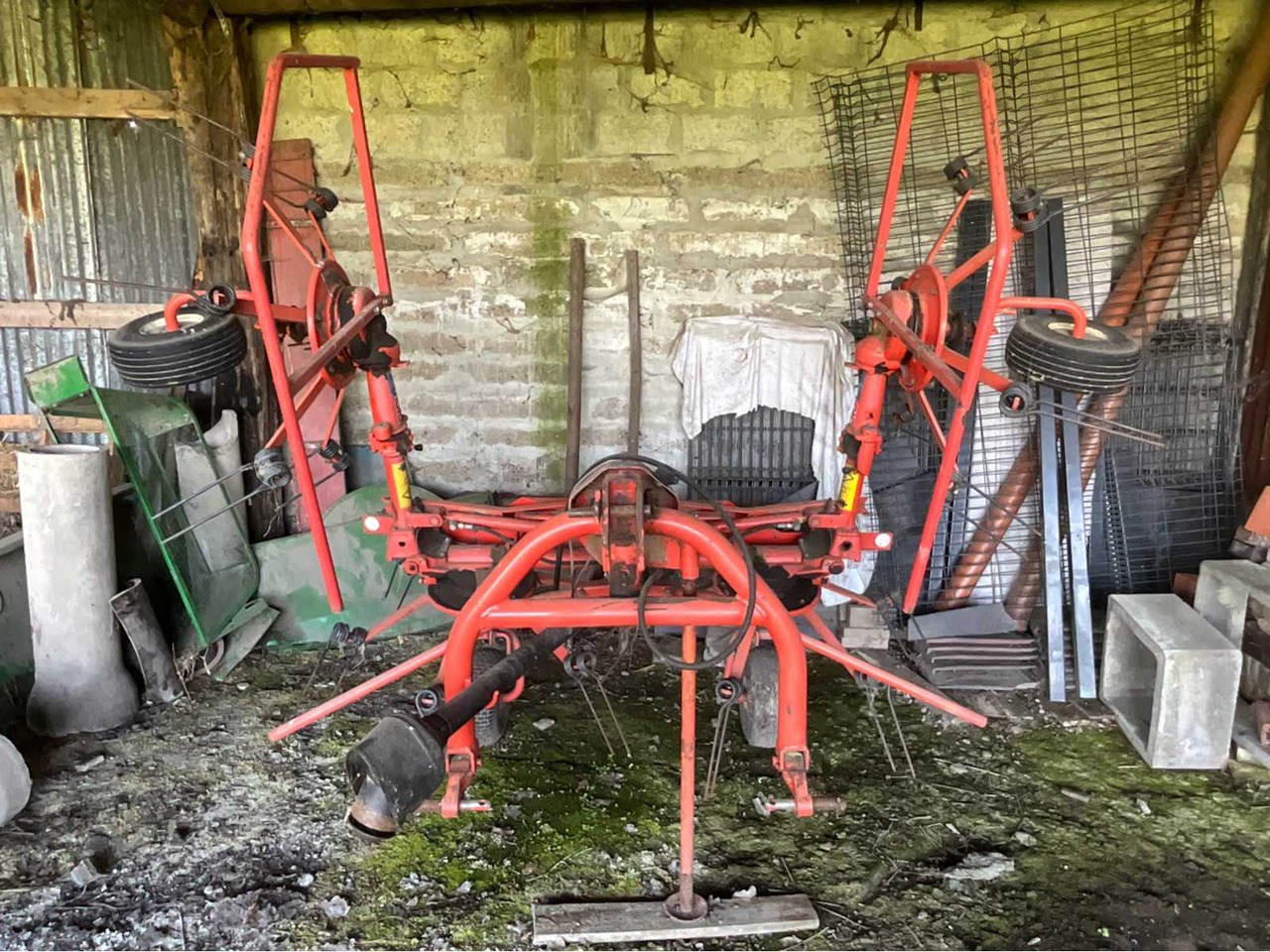 Kuhn GF 5001 MH - Patates otu parçalama makinası: fotoğraf 1 Kuhn GF 5001 MH - Patates otu parçalama makinası: fotoğraf 1