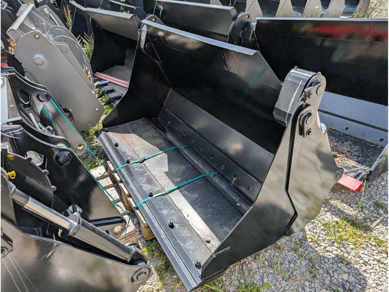 L&K - GS W50BTC - 2023 - UNI BUCKET WITH U-BLADE - AS - 1850 MM - 0.7 CBM - Tekerlekli yükleyici: fotoğraf 3 L&K - GS W50BTC - 2023 - UNI BUCKET WITH U-BLADE - AS - 1850 MM - 0.7 CBM - Tekerlekli yükleyici: fotoğraf 3