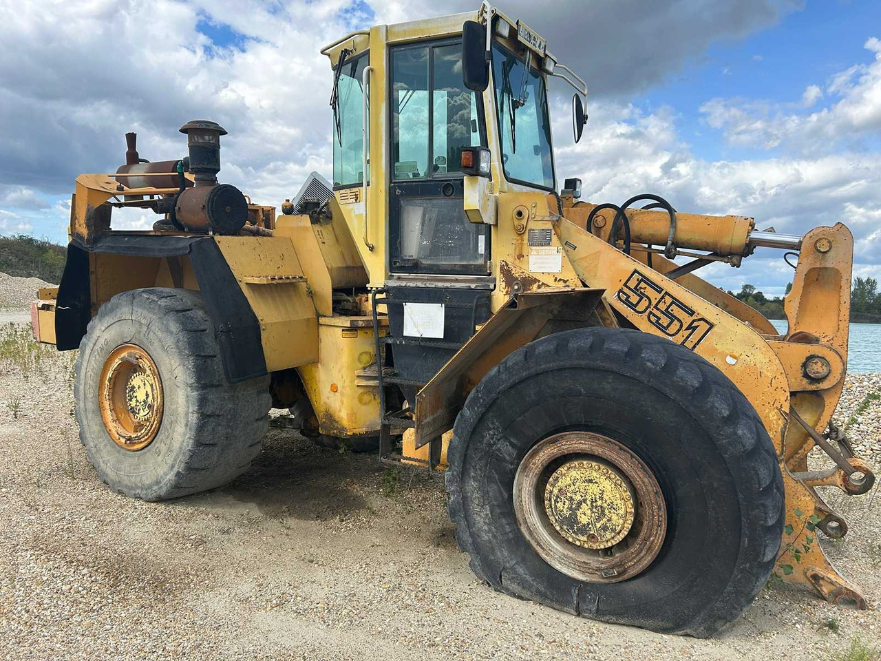 LIEBHERR L551 - Tekerlekli yükleyici: fotoğraf 2 LIEBHERR L551 - Tekerlekli yükleyici: fotoğraf 2