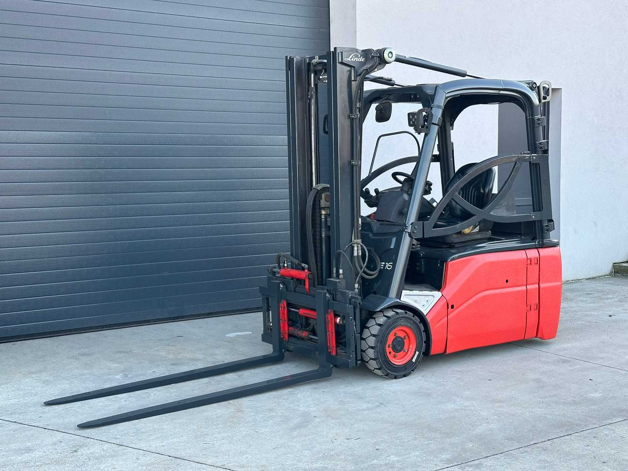 LINDE - E16L-01 - ELECTRIC FORKLIFT TRUCKS - 2012 - Forklift: fotoğraf 1 LINDE - E16L-01 - ELECTRIC FORKLIFT TRUCKS - 2012 - Forklift: fotoğraf 1
