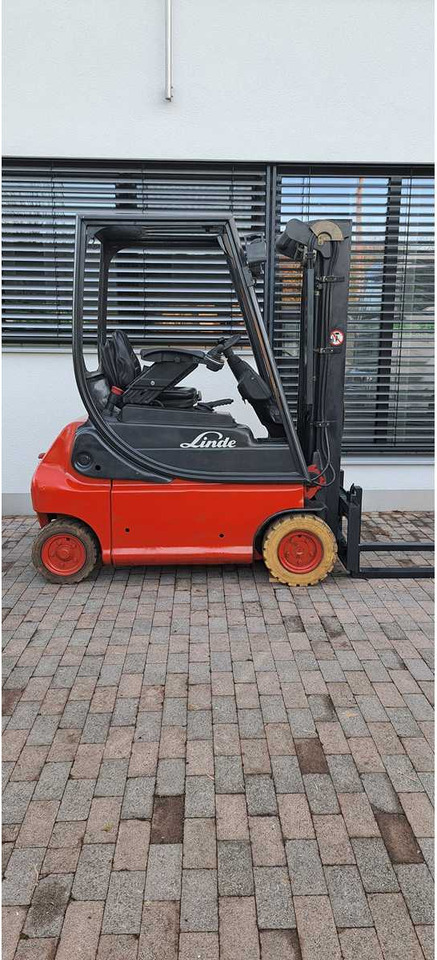 LINDE - E16P-02 - 2005 - FORKLIFT TRUCKS - Forklift: fotoğraf 1 LINDE - E16P-02 - 2005 - FORKLIFT TRUCKS - Forklift: fotoğraf 1