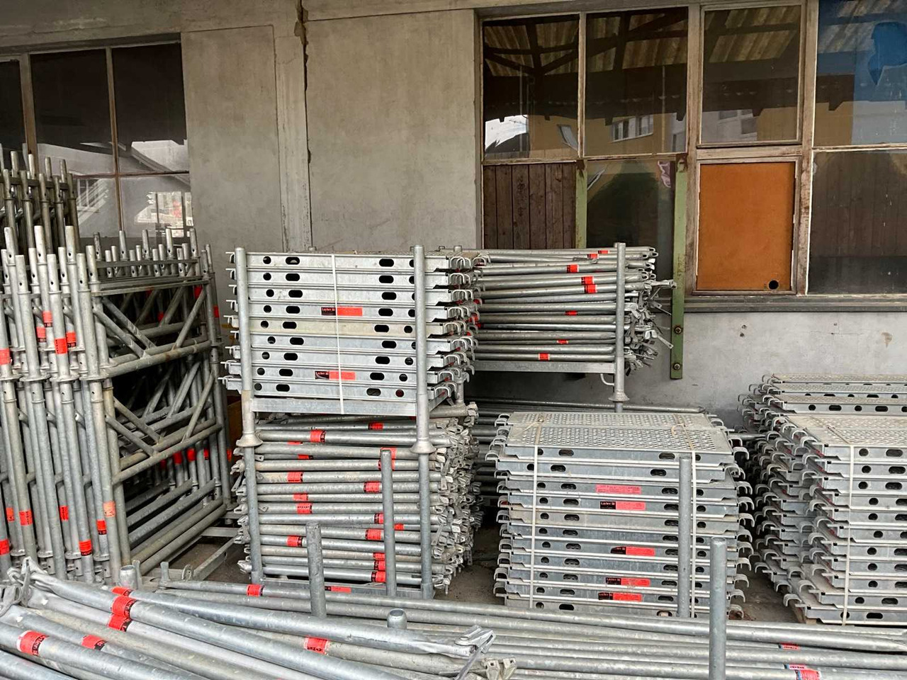 Layher Bewehrungsgerüst TG 60 - İnşaat ekipmanı: fotoğraf 5 Layher Bewehrungsgerüst TG 60 - İnşaat ekipmanı: fotoğraf 5