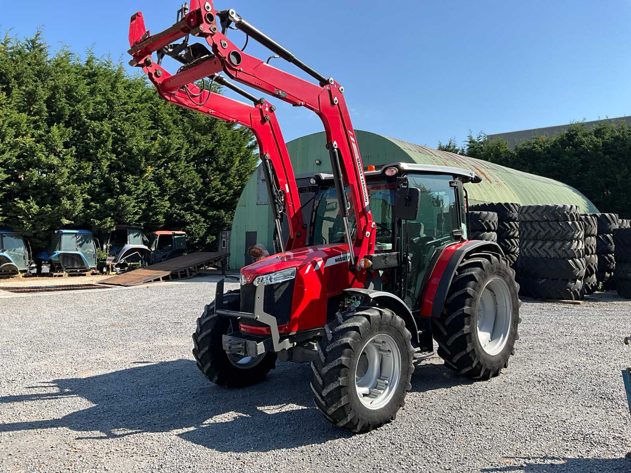 Massey Ferguson 4709 - Traktör: fotoğraf 1 Massey Ferguson 4709 - Traktör: fotoğraf 1