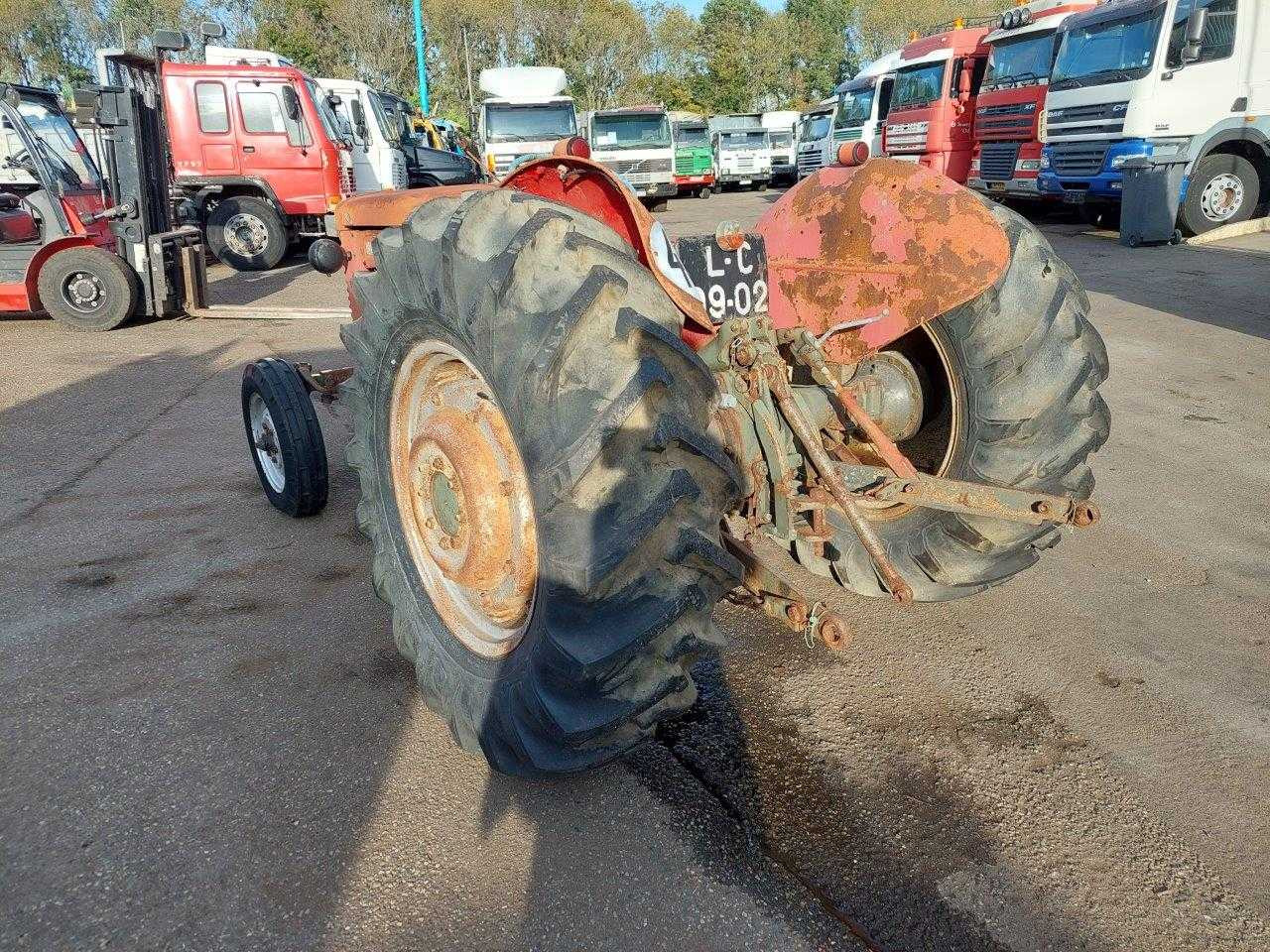 Massey Ferguson 65 - Traktör: fotoğraf 4 Massey Ferguson 65 - Traktör: fotoğraf 4