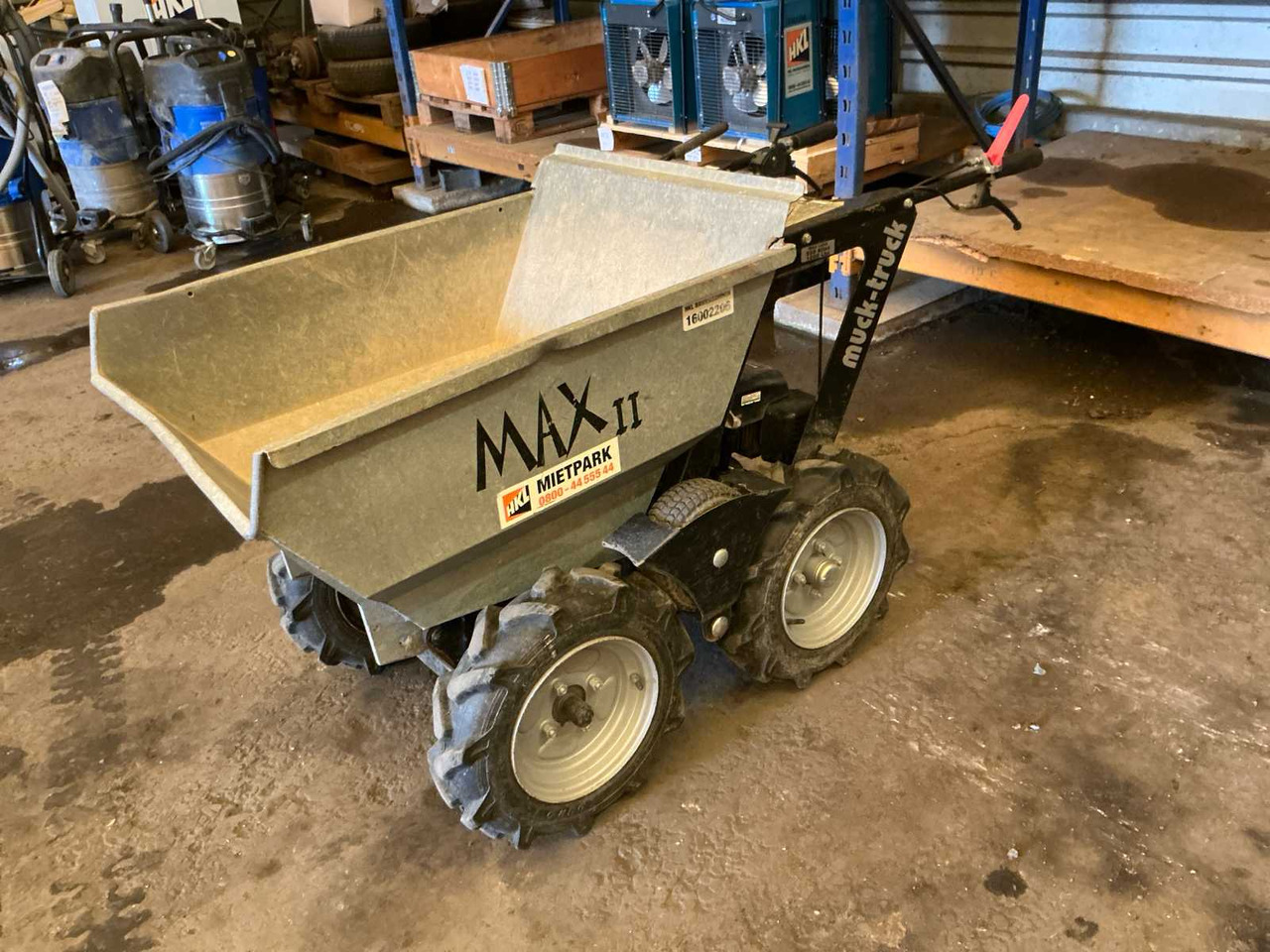 Muck Truck Max II - Traktör: fotoğraf 1 Muck Truck Max II - Traktör: fotoğraf 1