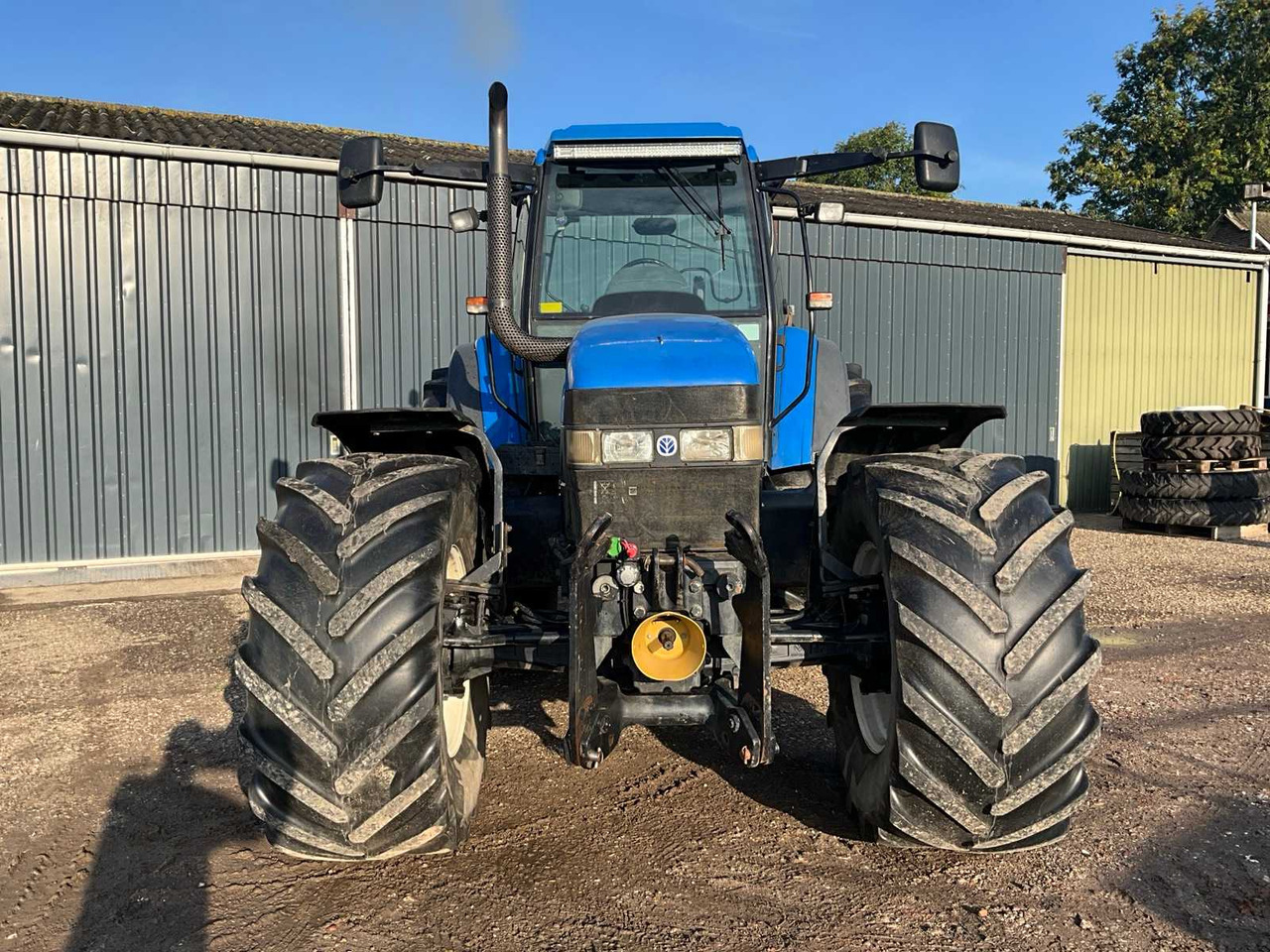 New Holland TM165 - Traktör: fotoğraf 3 New Holland TM165 - Traktör: fotoğraf 3