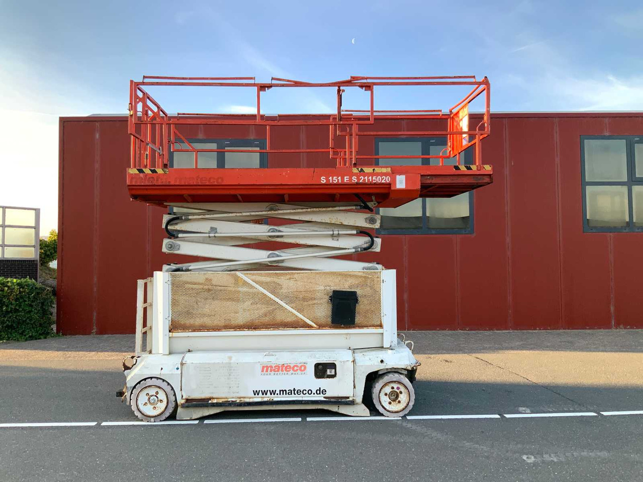 PB Lifttechnik S151-16E - Araçüstü platform: fotoğraf 1 PB Lifttechnik S151-16E - Araçüstü platform: fotoğraf 1